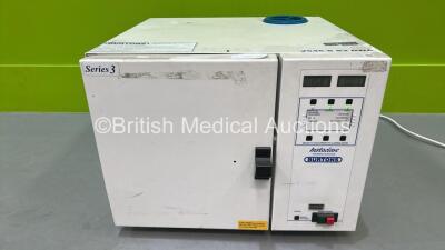 Burtons Instaclave Series 3 Autoclave (Powers Up)