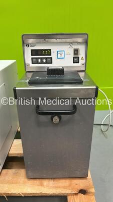 Pharmacia Biotech Multitemp III Water Bath and Chiller Unit (Powers Up)