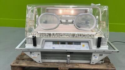 Hill-Rom Air-Shields Isolette TI500 Infant Transport Incubator (Powers Up) *RN01630*