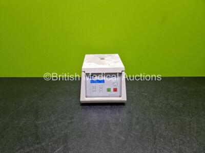 MSE Kestrel Benchtop Centrifuge (Powers Up)