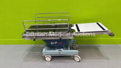 Portsmouth Surgical Equipment QA2 Hydraulic Patient Examination Couch (Hydraulics Tested Working) *S/N 001704*