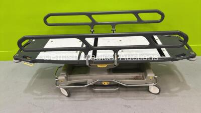 Portsmouth Surgical Equipment QA3 Hydraulic Patient Examination Couch (Hydraulics Tested Faulty) *S/N 21110*