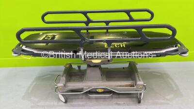 Portsmouth Surgical Equipment QA3 Hydraulic Patient Examination Couch (Hydraulics Tested) *S/N 9156*