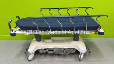 Stryker 1105 Prime Series Hydraulic Patient Stretcher with Mattress (Hydraulics Tested Working) *S/N 1401 030868*