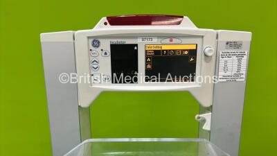 GE Giraffe Infant Incubator with Mattress (Powers Up) *S/N HDHR52252* - 2