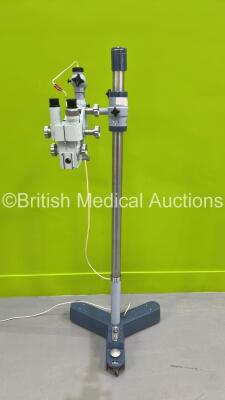 Warszawa PZ0 Surgical Microscope with Binoculars and 2 x 12,5x Eyepieces on Stand (Powers Up with Good Bulb)