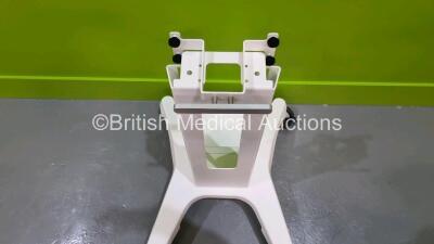 Lowenstein Medical elisa 600 Ventilator Software Version 1.11.0 (Like New In Box) with 1 x Elisa Ref 0691000 Mobile Stand *Stock Photo* - 4