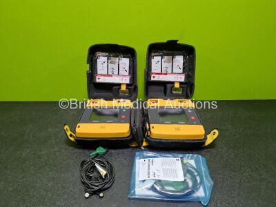2 x Medtronic Lifepak 1000 Defibrillators (Both Power Up) in Carry Case with 2 x Li/Mn02 Batteries *Install Before - 2024 / 2028* and 2 x 3 Lead ECG Leads