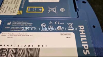 Philips Heartstart HS1 Defibrillator (Powers Up) in Case with 1 x LiMn02 Battery *Install Before - 2025* - 4