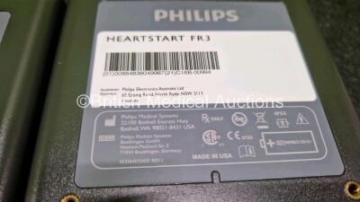 2 x Philips FR3 Defibrillators (Both Power Up) in Carry Case with 2 x LiMnO2 Batteries *Install Before - 2028 / 2028* **SN C16H00310 / C16B00094* - 6